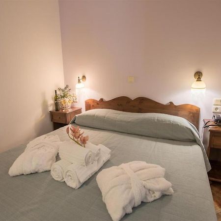 Moongarden Aparthotel Mithimna Eksteriør bilde
